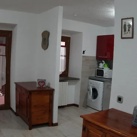 Appartamenti La Ginestra Cesana Torinese Exterior foto