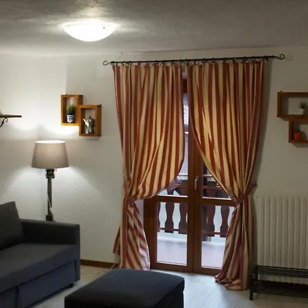 Appartamenti La Ginestra Cesana Torinese Exterior foto